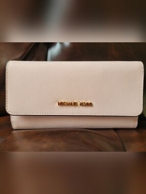 Michael Kors Light Pink Saffiano Continental Wallet with Gold Logo